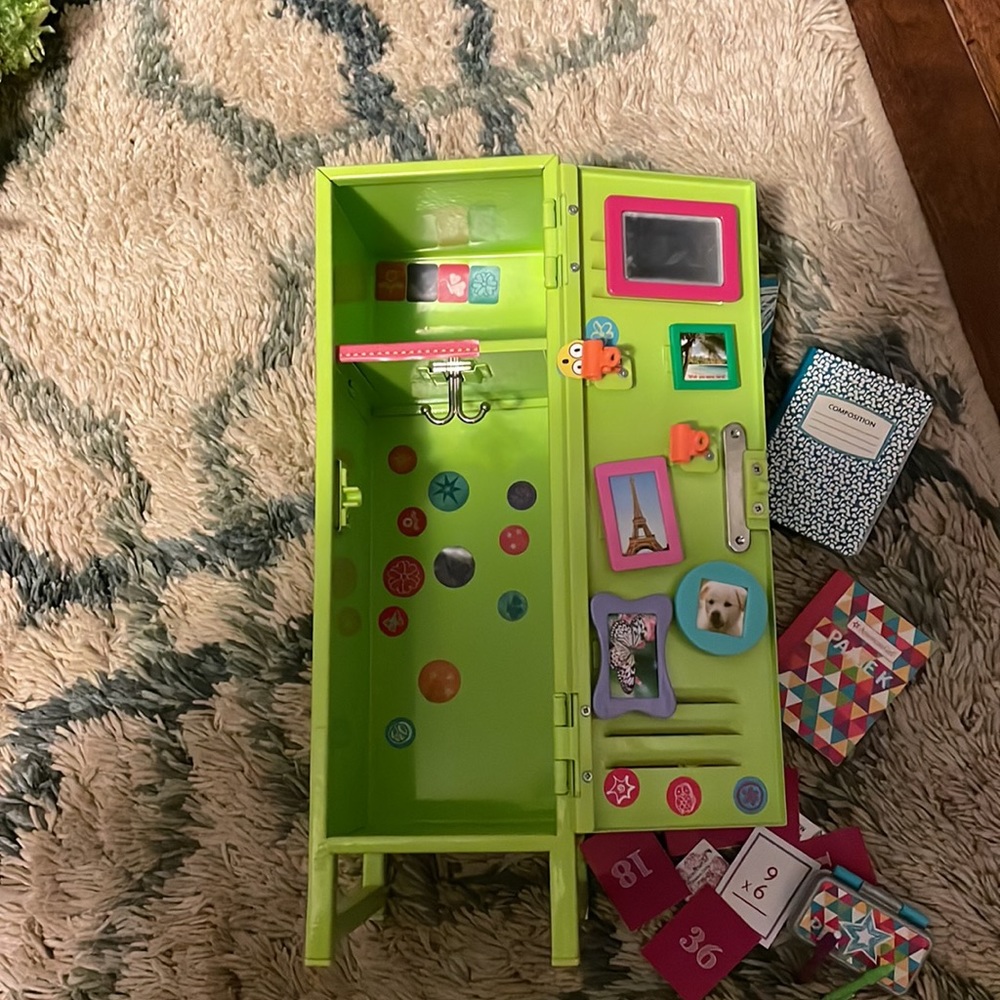 American girl doll locker - Picture 3 of 6